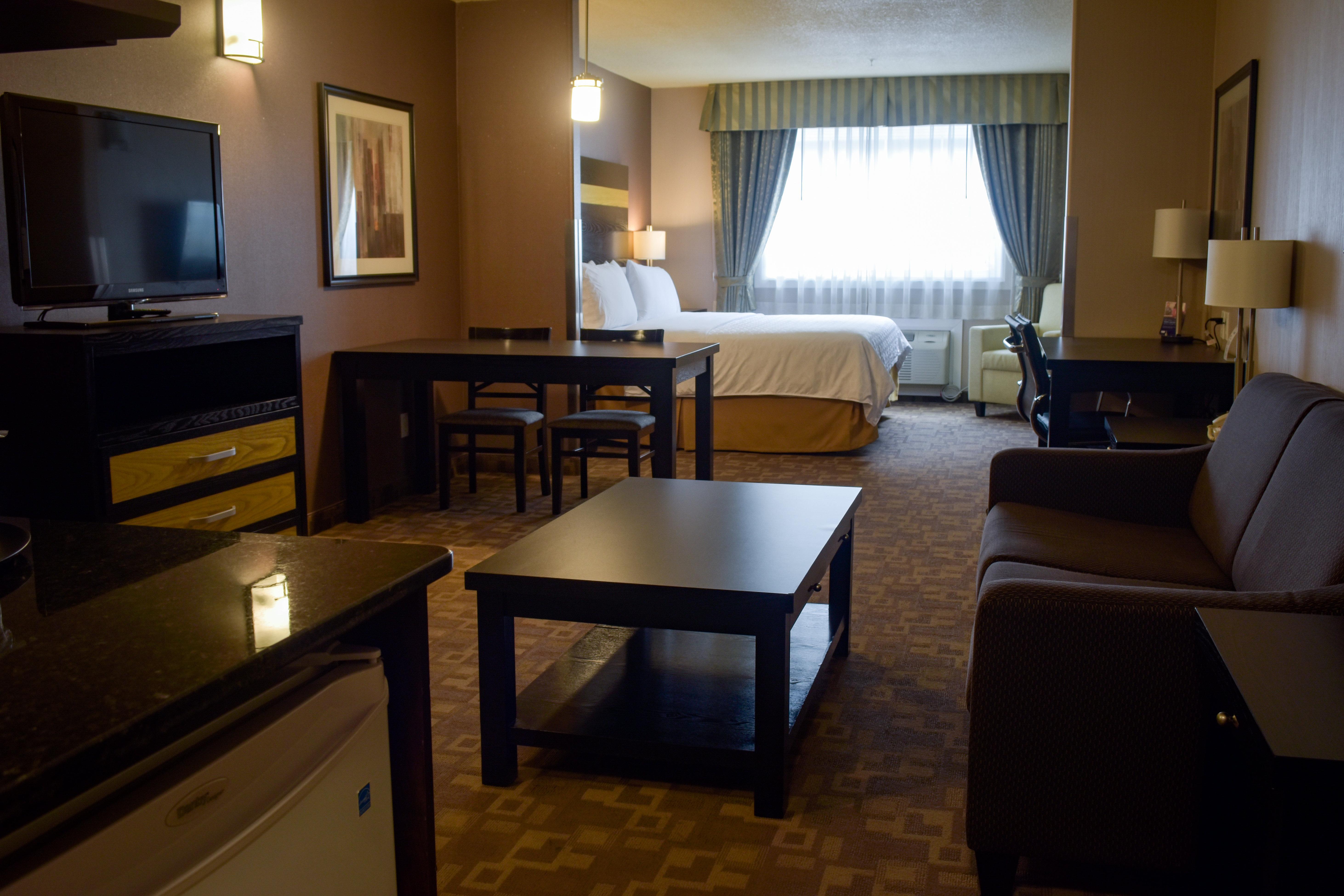 Holiday Inn Express And Suites Dawson Creek, An Ihg Hotel Dış mekan fotoğraf